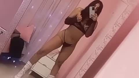  EMILY  online show from December 2024 10:44:02 AM