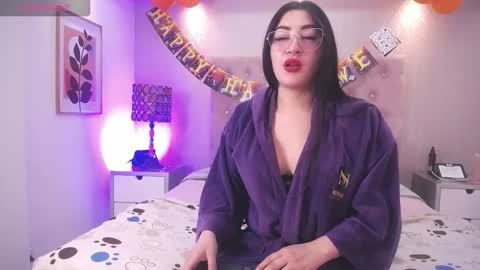 Snapshot of emilycley chatting on October 2025 04:12:02 AM EMILY online show from October 2025 04:12:02 AM