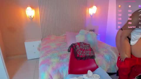 EMILY online show from October 2025 07:25:01 PM