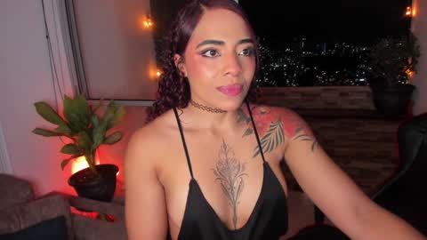 Snapshot of emilyfitness8 chatting on December 2024 03:44:01 AM emily online show from December 2024 03:44:01 AM