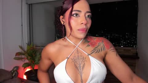 Snapshot of emilyfitness8 chatting on February 2025 04:16:02 AM emily online show from February 2025 04:16:02 AM