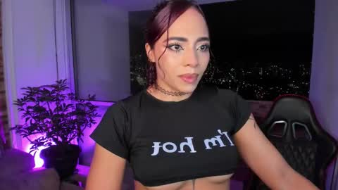 Snapshot of emilyfitness8 chatting on September 2025 03:44:01 AM emily online show from September 2025 03:44:01 AM
