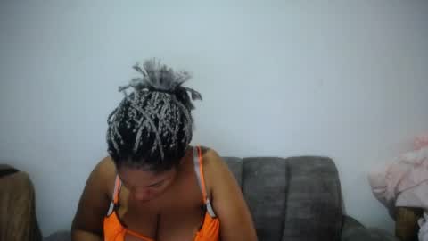 Snapshot of emilyhines__ chatting on June 2026 07:41:02 PM Emilyhines online show from June 2026 07:41:02 PM
