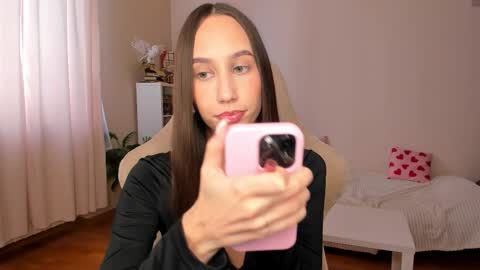 Alina online show from October 2025 09:15:01 AM
