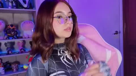 VALEEEN online show from November 2025 09:17:02 PM