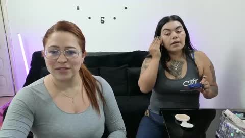 Snapshot of emilyriskhot chatting on September 2025 04:06:02 PM emily friends online show from September 2025 04:06:02 PM