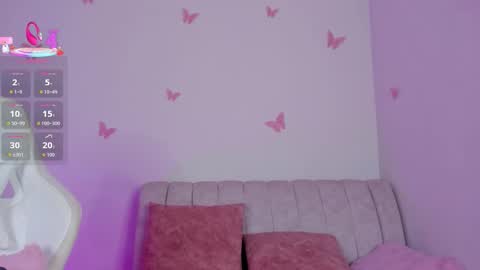 Emily  online show from September 2025 10:50:01 AM