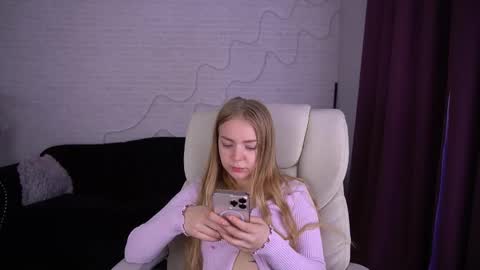 Snapshot of emilysunshines chatting on October 2025 06:14:02 AM MY NAME IS Emily WELCOME EVERYONE I WILL BE HAPPY TO GIVE YOU WHAT YOU HAVE DREAMED OF FOR SO LONG online show from October 2025 06:14:02 AM