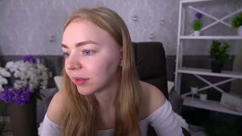 Snapshot of emilysunshines chatting on January 2026 07:35:01 AM MY NAME IS Emily WELCOME EVERYONE I WILL BE HAPPY TO GIVE YOU WHAT YOU HAVE DREAMED OF FOR SO LONG online show from January 2026 07:35:01 AM