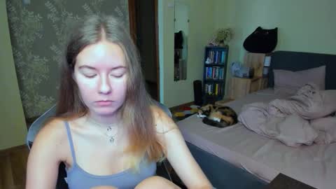 Emily online show from October 2025 07:28:01 AM