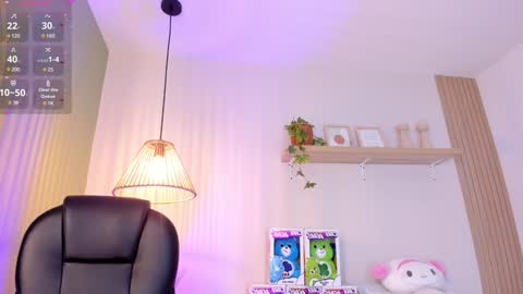 Emily Bank online show from January 2025 08:10:02 PM