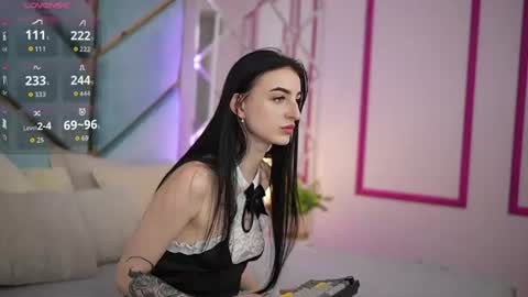 Snapshot of emilyymoon chatting on July 2026 06:08:02 AM emilyymoon online show from July 2026 06:08:02 AM