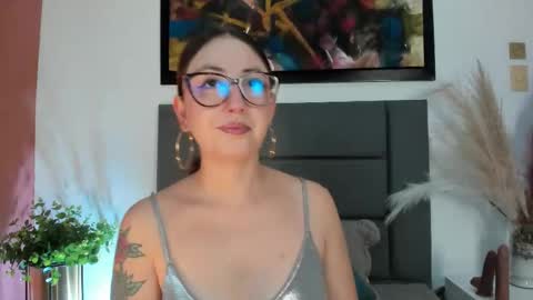 Emilyy Watson online show from January 2026 09:29:01 PM