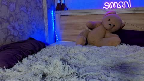 Snapshot of emma77_ chatting on December 2024 05:21:01 AM Emma online show from December 2024 05:21:01 AM