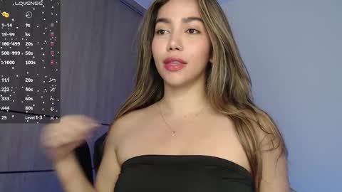 Snapshot of emma_aaa chatting on January 2025 08:31:02 AM Rocio online show from January 2025 08:31:02 AM