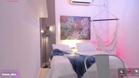 Alice online show from November 2025 12:06:02 PM