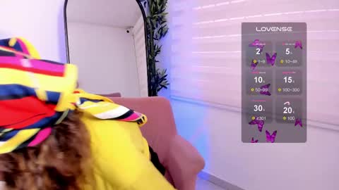 Snapshot of emma_bloom__ chatting on March 2025 04:17:01 PM Emma Bloom online show from March 2025 04:17:01 PM