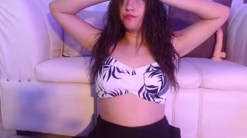 Emily online show from September 2025 08:20:02 PM