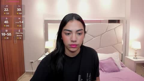 Snapshot of emma_connor1 chatting on November 2025 11:32:02 AM Emma online show from November 2025 11:32:02 AM