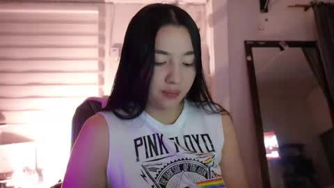 emma_johnson_ online show from December 2024 02:32:01 AM