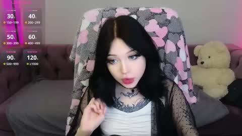 emma_kirks online show from December 2025 10:30:01 AM