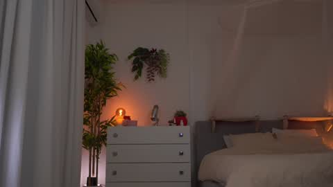 Snapshot of emma_land chatting on December 2024 09:02:01 PM    online show from December 2024 09:02:01 PM