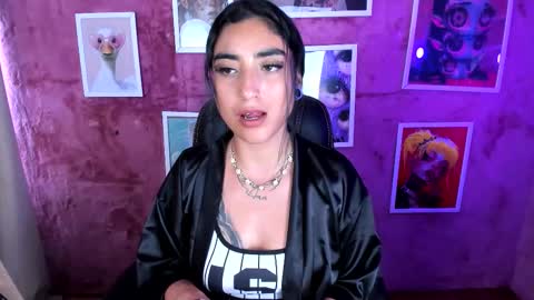 Emma online show from February 2026 09:05:02 PM