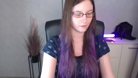 emma online show from November 2025 06:29:02 PM