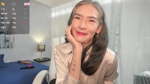 Emma  online show from February 2025 12:25:02 PM