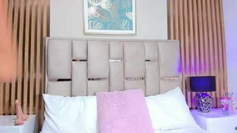 Snapshot of emma_millers__ chatting on February 2026 11:50:01 AM Emma online show from February 2026 11:50:01 AM