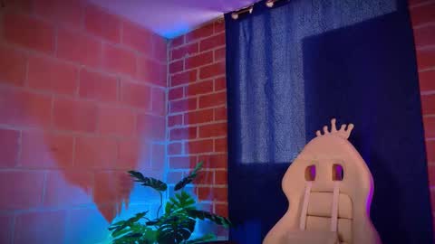 Snapshot of emma_rouse69 chatting on October 2025 02:41:01 PM Emma Rouse Independent Model online show from October 2025 02:41:01 PM