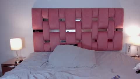 emma_saenz01 online show from December 2024 12:20:01 AM