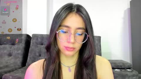 Emma online show from February 2025 04:58:01 AM