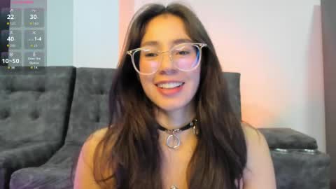 Snapshot of emma_sandovaal chatting on May 2026 02:17:01 AM Emma online show from May 2026 02:17:01 AM
