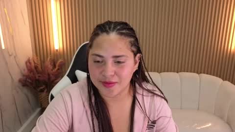 Emma online show from September 2025 02:28:01 PM