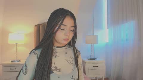 Ema online show from November 2025 12:04:01 PM