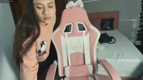 emma online show from November 2025 11:44:01 AM