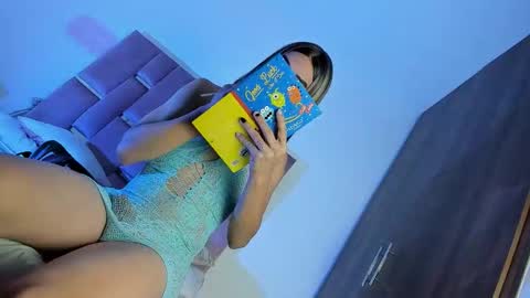 emmabrown10 online show from November 2025 12:27:02 PM