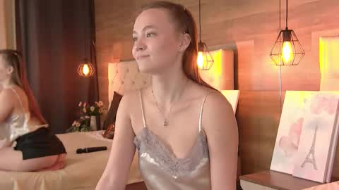 EmmaCamm online show from October 2025 09:43:02 AM