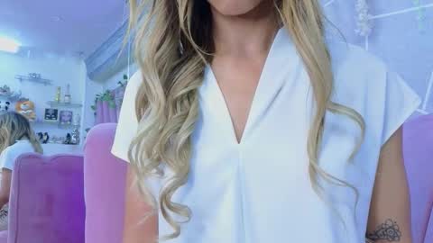 Snapshot of emmacortez chatting on November 2025 12:16:01 PM emma cortez online show from November 2025 12:16:01 PM