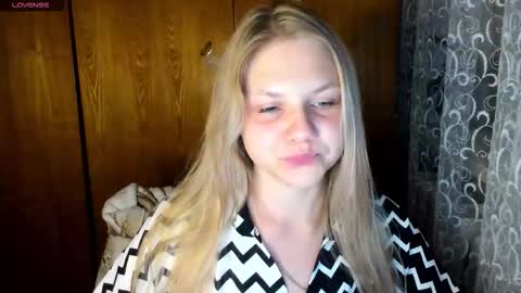 Snapshot of emmafrizea chatting on September 2025 08:53:02 PM Hello Im newMake me cumPVT 12tk for min ALL INCLUSIVE online show from September 2025 08:53:02 PM