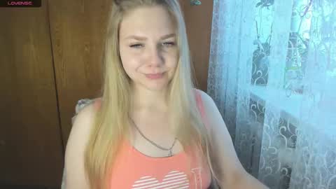 Snapshot of emmafrizea chatting on November 2025 10:54:01 AM Hello Im newMake me cumPVT 12tk for min ALL INCLUSIVE online show from November 2025 10:54:01 AM