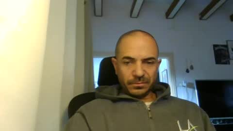 Ariel online show from December 2024 06:00:02 AM