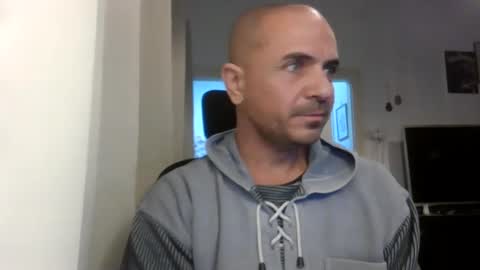 Ariel online show from February 2025 06:08:02 PM