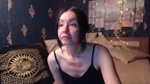 EmmaGoldX online show from October 2025 08:25:01 PM