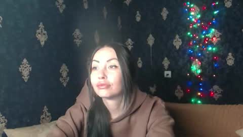 Snapshot of emmagoldx chatting on May 2026 07:18:02 PM EmmaGoldX online show from May 2026 07:18:02 PM