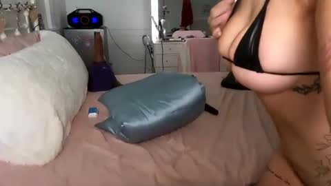 emmagray01 online show from January 2025 04:27:02 PM