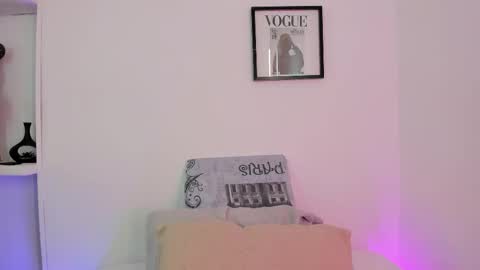 emmajohanson online show from February 2026 05:51:02 PM