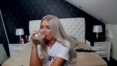 Emma Mavis online show from February 2026 06:17:01 AM