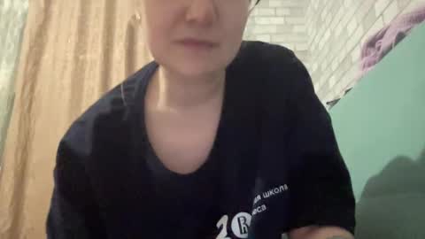 emmanoir_ online show from March 2025 10:21:02 PM